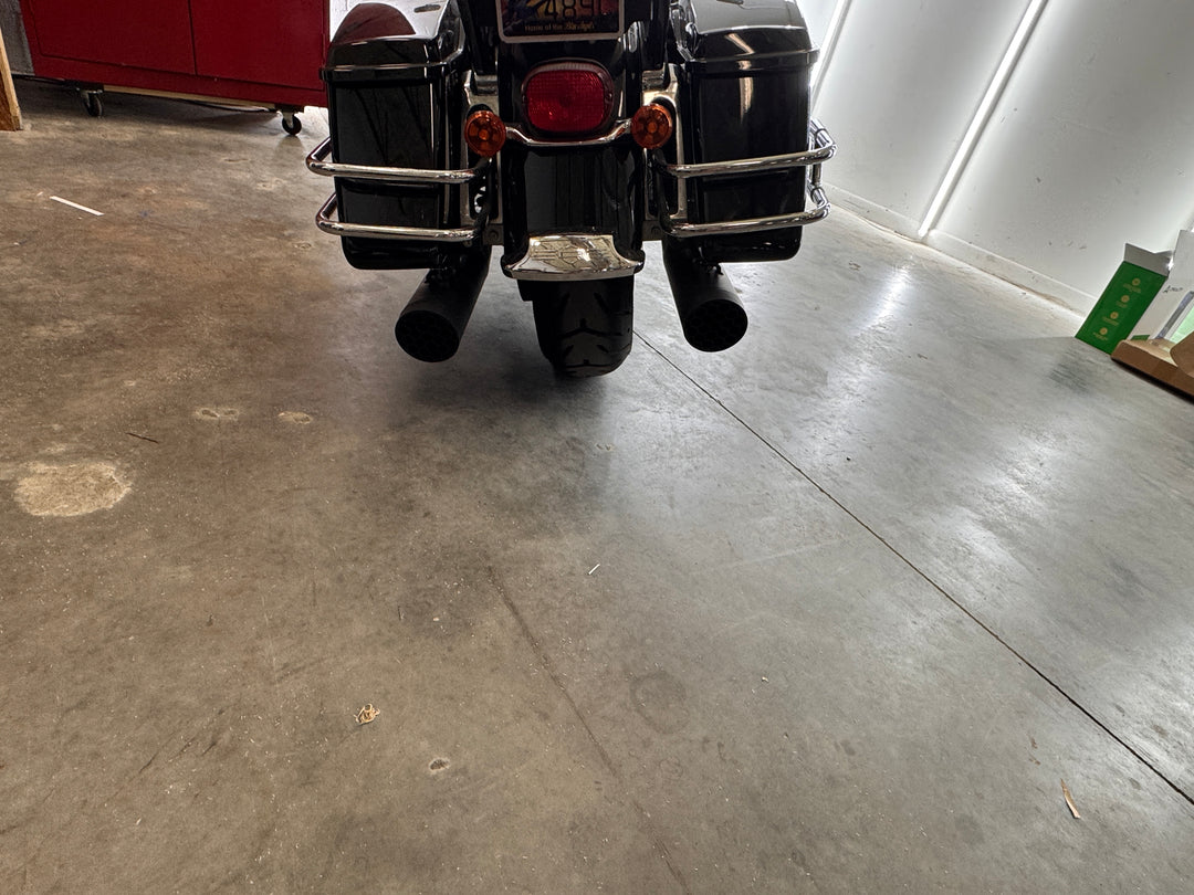 Harley M8 Dual 2.25" Slip On Muffler